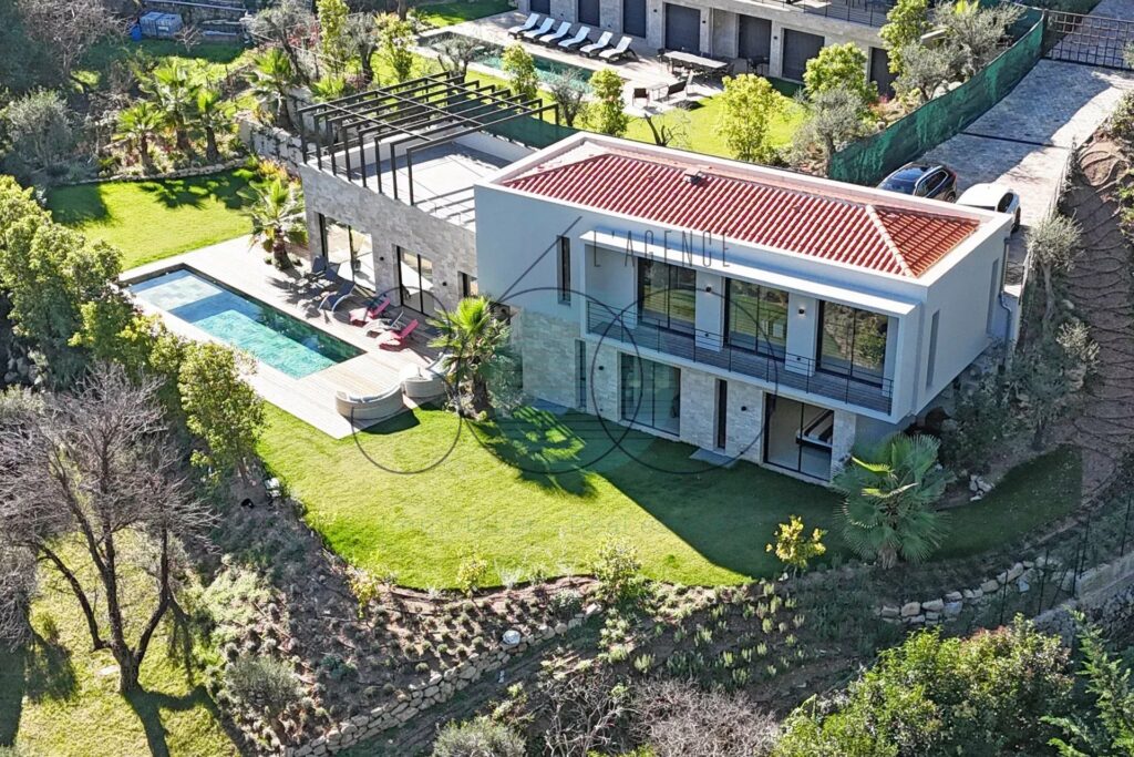 CONTEMPORAINE NEUVE - VUE COLLINE ET DOMAINE